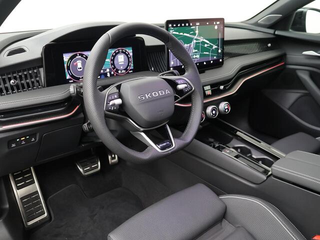 Skoda SUPERB Combi Sportline Business 1.5 TSI PHEV 204 PK DSG Automaat | Panorama dak | Suite Sport Leder | 19" lichtmetalen velgen | Trekhaak | Canton Geluidssysteem |