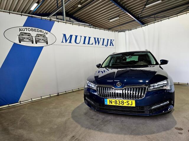 Skoda SUPERB Combi 1.5 TSI ACT Business Edition / Trekhaak / Virtual / NL Auto