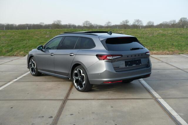 Skoda SUPERB Combi 1.5 TSI PHEV Sportline | PANO | TREKHAAK | 19" TORCULAR VELGEN | DCC | HEAD-UP DISPLAY