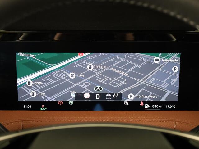 Skoda SUPERB Combi 1.5 TSI MHEV Business Edition 150 pk DSG | Verlengde garantie | Navigatie | Panoramadak | Parkeersensoren | 360° Camera | Matrix LED koplampen | Stoelverwarming | voorstoelen met massagefunctie en geventileerd