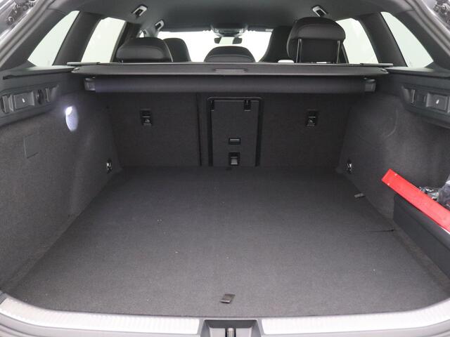 Skoda SUPERB Combi 1.5 TSI PHEV Sportline Business 204PK DSG 360gr. Camera, Head-Up Display, Stoelverwarming, Canton Audio, Side Assist, 19" LM Velgen