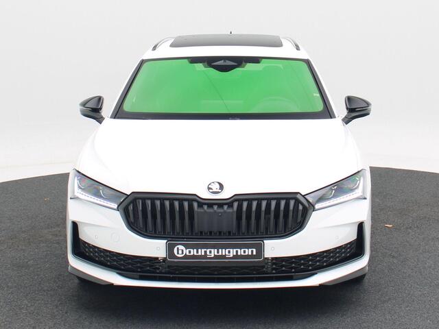 Skoda SUPERB 1.5 TSi 204 Pk PHEV Sportline Business | Panoramadak | Leder | Trekhaak | Canton Audio | Stoel Massage | 360° Camera | 19 Inch | 6.608 Km !!