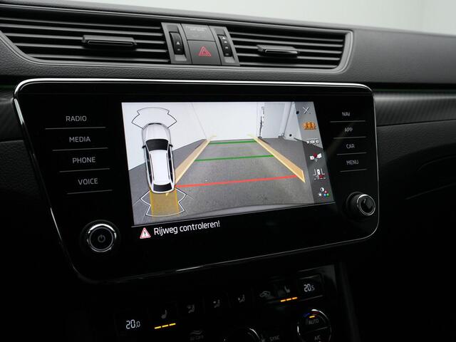 Skoda SUPERB Combi 1.5 TSI 150 pk DSG ACT Limited Sportline Business | Trekhaak | Geheugenstoel | Stuur-/achterbankverwarming