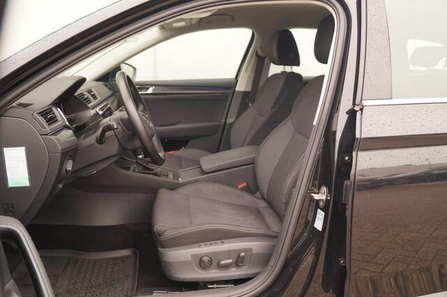 Skoda SUPERB Combi 1.5 TSI 150pk DSG Business Edition Plus -NAVI-ECC-