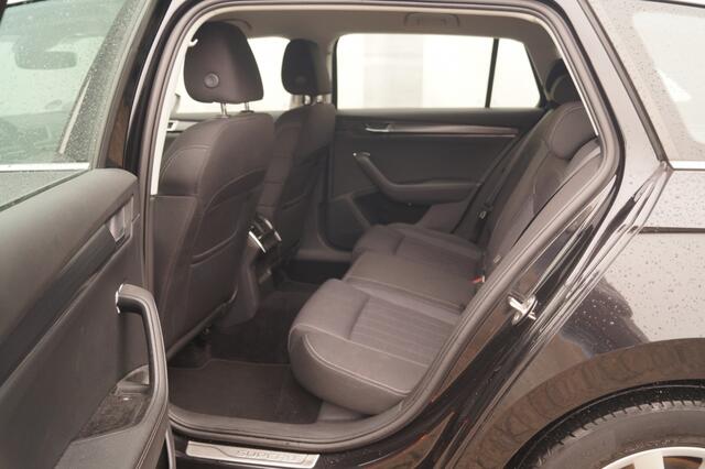 Skoda SUPERB Combi 1.5 TSI 150pk DSG Business Edition Plus -NAVI-ECC-