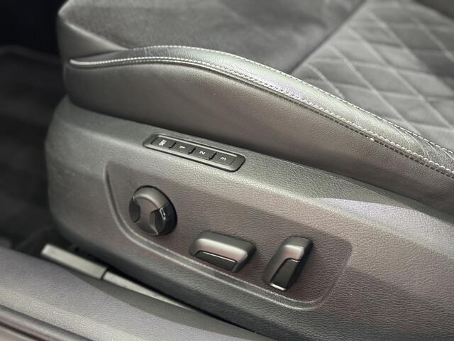 Skoda SUPERB Combi 1.4 TSI iV Sportline | Pano | DCC | Trekhaak | Winterpakket