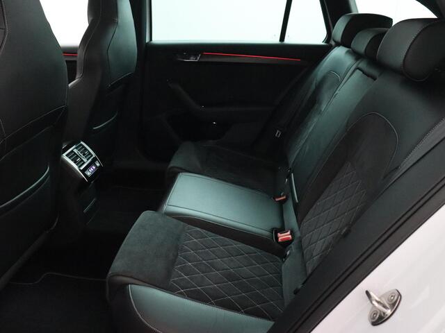 Skoda SUPERB Combi 1.4 TSI iV Sportline Business | Trekhaak | ACC | Camera | Elektrisch Panoramadak!