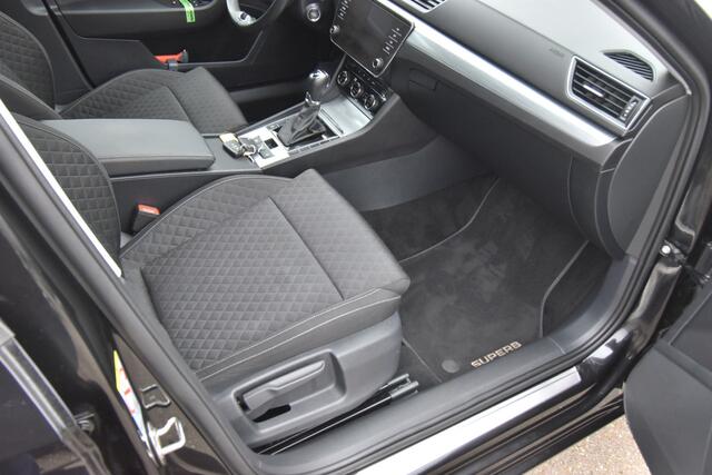 Skoda SUPERB Combi 1.5 TSI ACT Business Edition , VIRTUAL COCKPIT , LMV19 , NAVI , CLIMATR , CR CONTR , LED KOPL ,