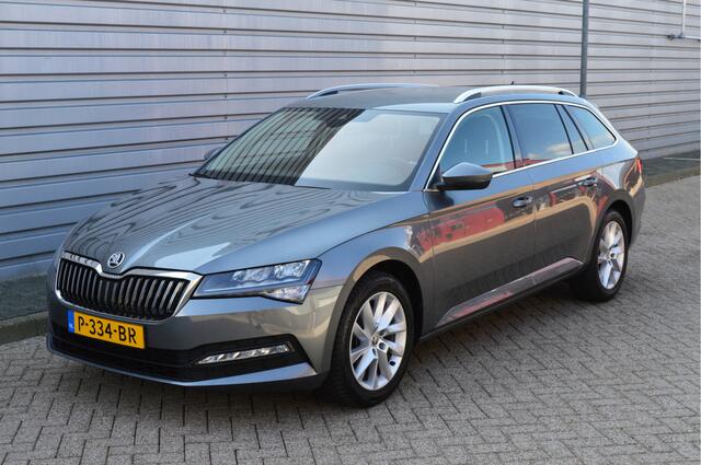 Skoda SUPERB Combi 1.5 TSI ACT Business Edition O.a: PDC, Stoelverw, Stoelgeheugen, Keyless, Carplay, Etc. All-in prijs!
