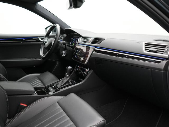 Skoda SUPERB Combi 1.4 TSI iV Laurin & Klement PHEV 218pk Dealer O.H. | Adaptive Cruise | 360 Camera | Canton Audio | Lederen Comfortzetels Memory & Massage & Ventilatie | Sfeerverlichting | Stoelen & Stuur Verwarmd | Apple Carplay | Blis | Keyless | Plug In Hybrid