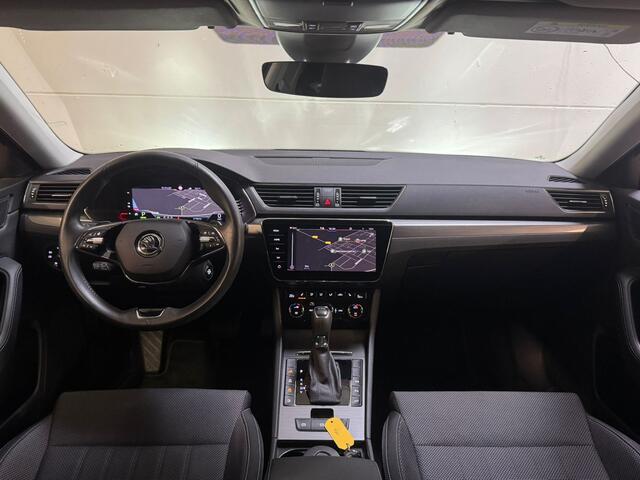 Skoda SUPERB Combi iV 218PK DSG HYBRID BUSINESS CAMERA/NAVI/VIRTUAL/STUURVERW.