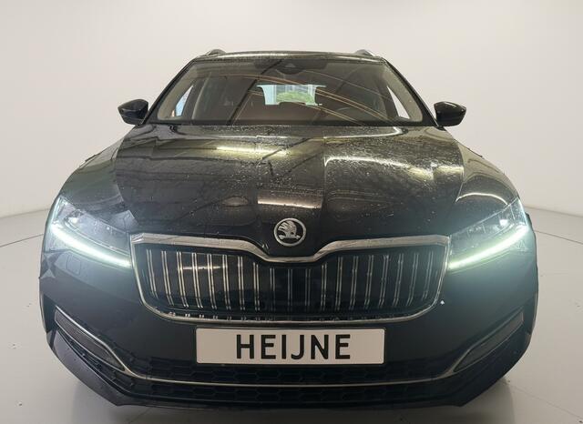 Skoda SUPERB Combi iV 218PK DSG HYBRID BUSINESS CAMERA/NAVI/VIRTUAL/STUURVERW.