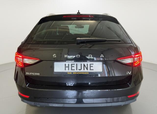 Skoda SUPERB Combi iV 218PK DSG HYBRID BUSINESS CAMERA/NAVI/VIRTUAL/STUURVERW.