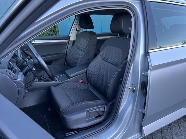 Skoda SUPERB Combi 1.5 TSI DSG AUT. Business Edition CARPLAY | TREKH | CRUISE | NAV | DAB | PDC | LMV