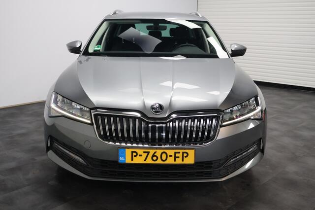 Skoda SUPERB Combi 1.5 TSI Business Edition Automaat | LED | Navigatie | Carplay