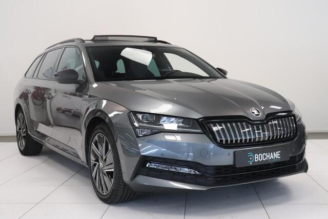 Skoda SUPERB Combi 1.4 TSI iV Sportline Business | Panoramadak | SSoH 94,9 % | Camera | Matrix LED | Elektr achterklep | Navigatie |