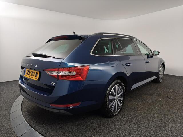 Skoda SUPERB Combi 1.4 TSI iV Business Edition l Schuifdak l Stoel/Stuurverwarming l Camera l Navigatie l