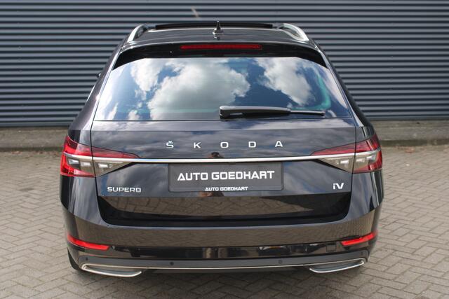 Skoda SUPERB Combi 1.4 TSI iV Laurin & Klement Panoramadak Geventileerde-Zetels Canton Camera Leer