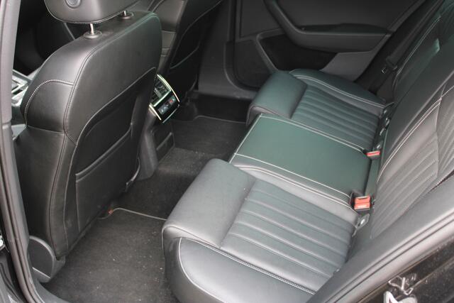 Skoda SUPERB Combi 1.4 TSI iV Laurin & Klement Panoramadak Geventileerde-Zetels Canton Camera Leer