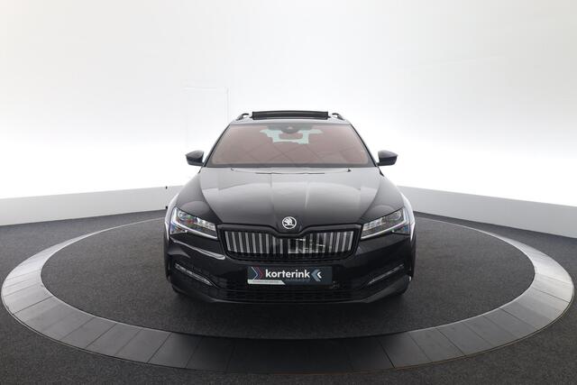 Skoda SUPERB Combi 1.4 TSI iV Sportline Business