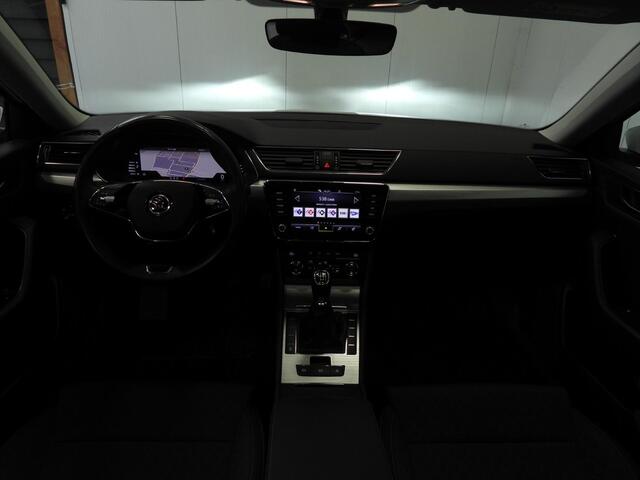 Skoda SUPERB Combi 1.5 TSI ACT Business NAVI/SCHUIFDAK/LED/TREKH./16"LMV!