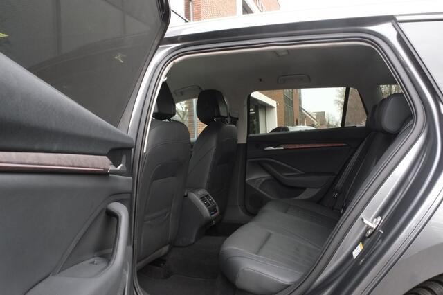 Skoda SUPERB Combi 1.5 TSI iV 150kW L&K | Panoramadak | Trekhaak | Leder | ACC