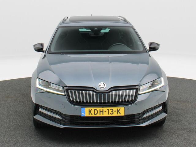 Skoda SUPERB 1.4 TSi 218 Pk iV Sportline Business | Panoramadak | Adaptive Cruise | Stuur/Stoel Verwarming | CarPlay | 19 Inch | 89.796 Km !!
