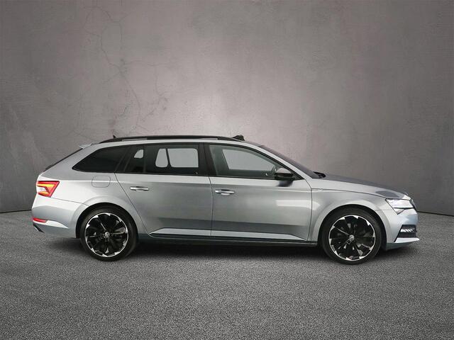 Skoda SUPERB Combi Sportline Business 1.4 TSI PHEV 218pk DSG Automaat Trekhaak, Adaptive cruise control, Panoramadak, CANTON audio, 360 camera, Elektrische achterklep