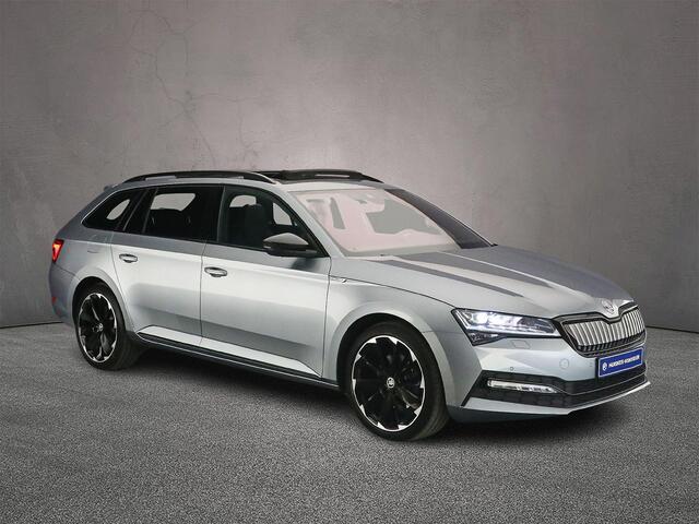 Skoda SUPERB Combi Sportline Business 1.4 TSI PHEV 218pk DSG Automaat Trekhaak, Adaptive cruise control, Panoramadak, CANTON audio, 360 camera, Elektrische achterklep