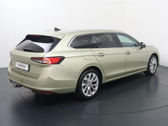 Skoda SUPERB Combi 1.5 TSI MHEV First Edition | 150 PK | Automaat | Trekhaak | Virtual Pedal Achterklep | Stoelverwarming voor & achter | Navigatiesysteem |