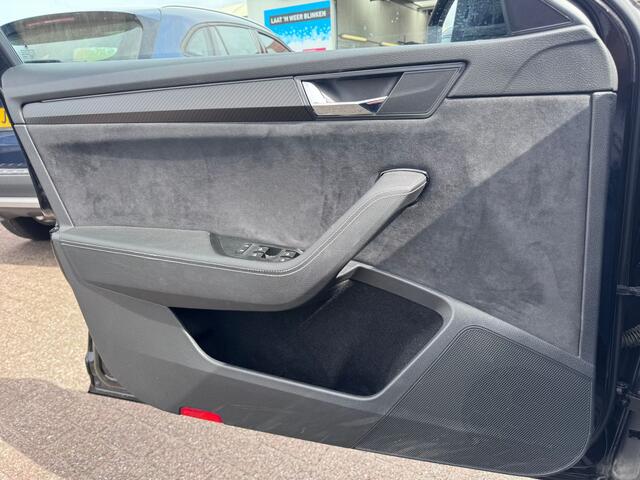 Skoda SUPERB Combi 1.4 TSI iV Sportline Business