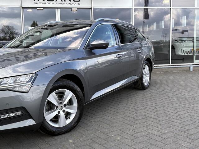 Skoda SUPERB Combi 1.5 TSI ACT Business |Trekhaak|Cruise|Carplay|