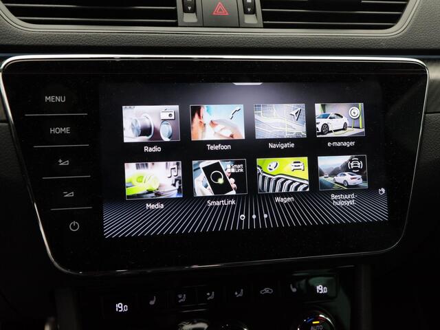 Skoda SUPERB Combi 1.4 TSi 218 Pk iV Sportline Business | Trekhaak | Stoelverwarming | CarPlay | Camera | Cruise Control | Navigatie | Full LED | 19 Inch | 91.754 Km !!