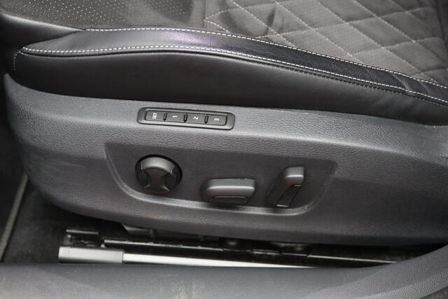 Skoda SUPERB Combi 1.4 TSI iV 218 PK Sportline Business PHEV, Trekhaak, Winterpakket, Memory