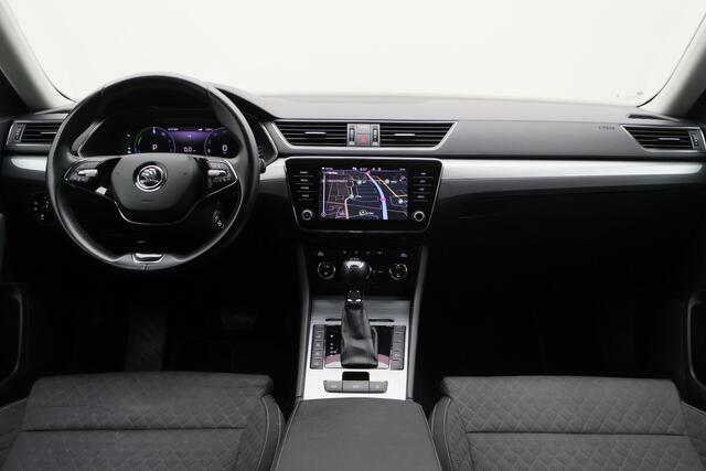 Skoda SUPERB Combi 1.4 TSI PHEV Sportline Business SOH 100%, Virtual Cockpit, Keyless, Camera, Apple Carplay, PDC, 18"