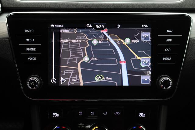 Skoda SUPERB Combi 1.4 TSI PHEV Sportline Business SOH 100%, Virtual Cockpit, Keyless, Camera, Apple Carplay, PDC, 18"