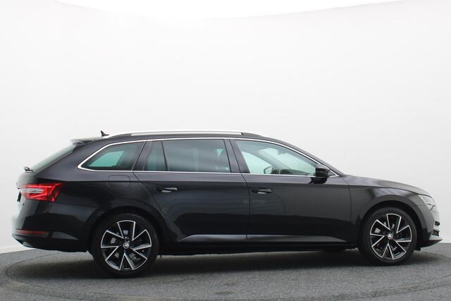 Skoda SUPERB Combi 1.4 TSI PHEV Sportline Business SOH 100%, Virtual Cockpit, Keyless, Camera, Apple Carplay, PDC, 18"