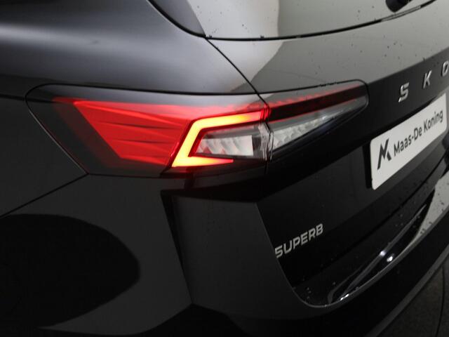 Skoda SUPERB combi Business Edition 1.5 TSI PHEV 150 kW / 204 PK Comb | 18'' Lichtmetalen Velgen | Akoestisch pakket | 2000,- inruilvoordeel!!