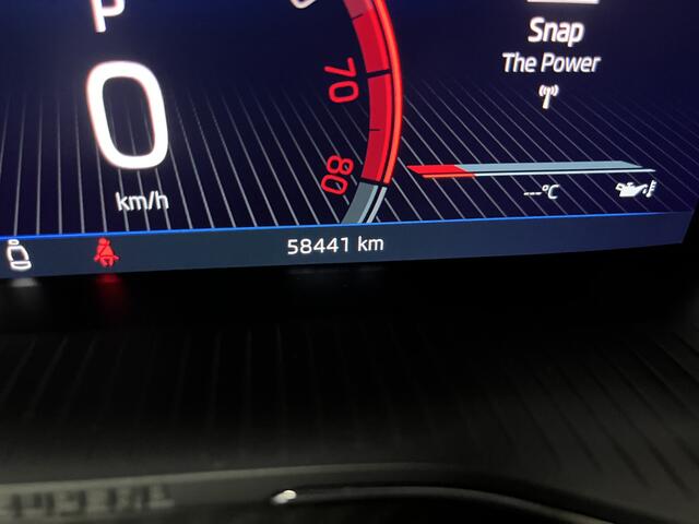 Skoda SUPERB Combi 1.4 TSI iV Sportline / AUTOMAAT/ DCC/ TREKHAAK/ STUUR+STOELVERWARM./ MEMORY SEAT/ DODEHOEK/ PARK.SENSOR.V+A/ CAMERA/ SMARTLINK/ ACC/ KEYLESS/ ELEK.ACHTERKLEP/ DAB/ NAVI/ CLIMA/ LED/ 19'' LMV