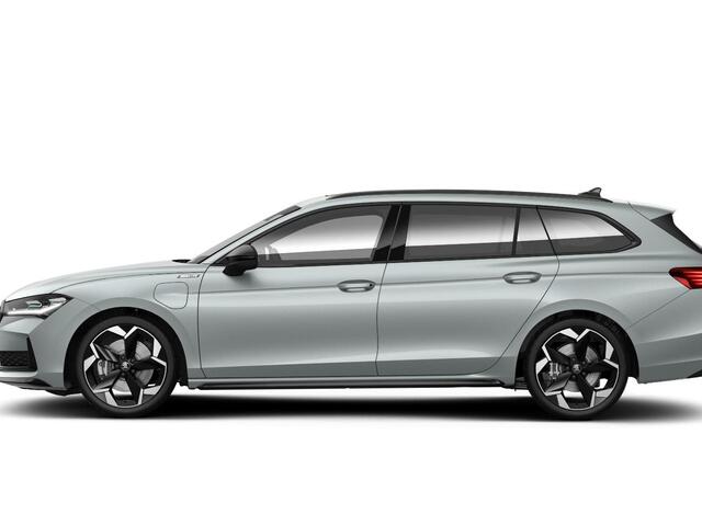 Skoda SUPERB Combi Sportline Business PHEV 1.5 TSI 204 pk 6 versn. DSG | Panoramadak | Wegklapbare trekhaak | Winter pakket | 19 inch lichtmetalen velgen