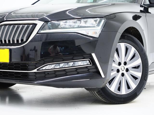 Skoda SUPERB Combi 1.4 TSI iV 218PK | Leder | Trekhaak | Memory | Virtual | Camera | Adaptive Cruise | Carplay