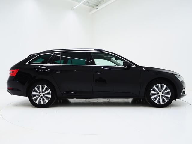 Skoda SUPERB Combi 1.4 TSI iV 218PK | Leder | Trekhaak | Memory | Virtual | Camera | Adaptive Cruise | Carplay