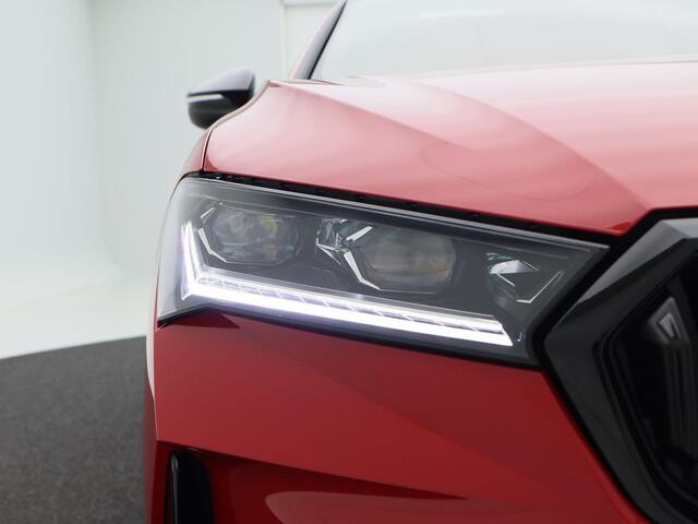 Skoda SUPERB Combi 1.5 TSi 204 Pk PHEV Sportline Business | Panoramadak | Trekhaak | Head-Up | 19 Inch | Stoelverwarming | Camera