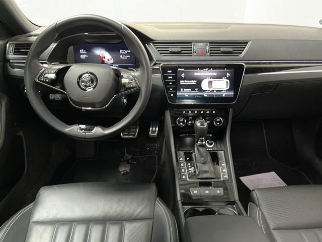 Skoda SUPERB Combi 1.4 TSI iV Laurin & Klement / AUTOMAAT/ PANO/ TREKHAAK/ LEER/ STANDKACHEL/ DCC/ 360 CAMERA/ ACC/ STUUR+STOELVERWARM.+KOEL./ MEMORY SEAT/ ELEK.ACHTERKLEP/ KEYLESS/ DODEHOEK/ SMARTLINK/ NAVI/ DAB/ CLIMA/ LED/ 18'' LMV
