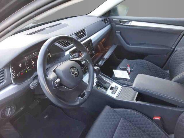 Skoda SUPERB Combi 1.4 TSI iV 218pk PHEV Ambition / Adaptief onderstel / Stoelverwarming / Navi