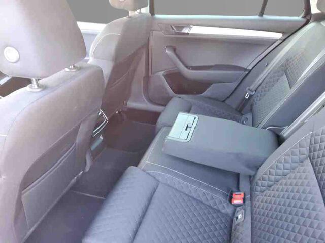 Skoda SUPERB Combi 1.4 TSI iV 218pk PHEV Ambition / Adaptief onderstel / Stoelverwarming / Navi