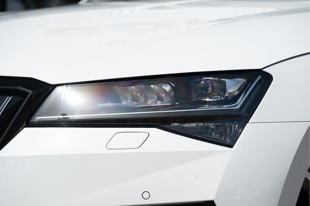 Skoda SUPERB Combi 1.4 TSI iV Sportline Business | Trekhaak | Pano | 360 cam | Standkachel | Adapt. Cruise | 19"