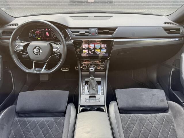 Skoda SUPERB Combi 1.4 TSI iV Business Edition / Adaptieve Cruise Control / Elektrisch schuif/kantel dak / Automaat / Navigatie / Camera / Climate Control / Stoelverwarming / Elektrische stoelen + Geheugen