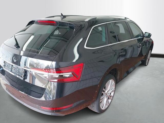 Skoda SUPERB Combi 1.4 TSI iV 218pk PHEV Business / Panoramadak / 19 inch l.m. / Leer-alcantara