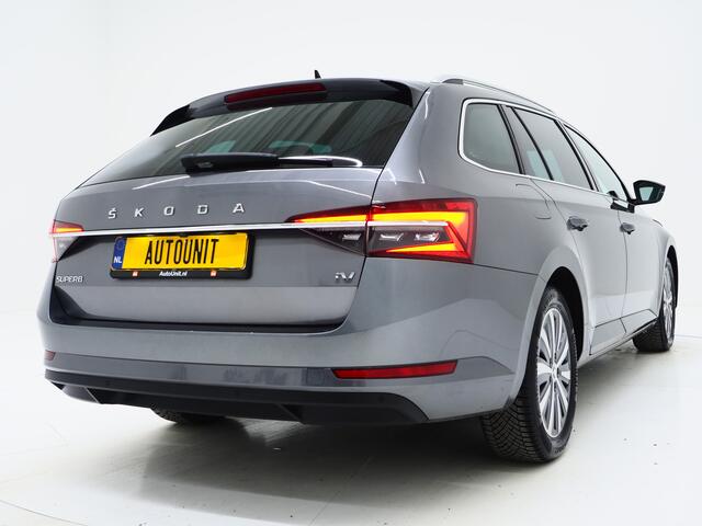 Skoda SUPERB Combi 1.4 TSI iV Style | Leder/Alcantara | Camera | Keyless | Memory | Virtual | Adaptive Cruise | Sfeerlicht